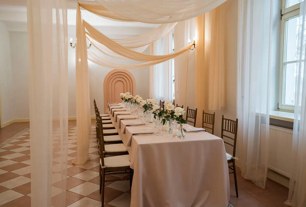 Sala Parkowa | Dwór w Rylsku Dużym