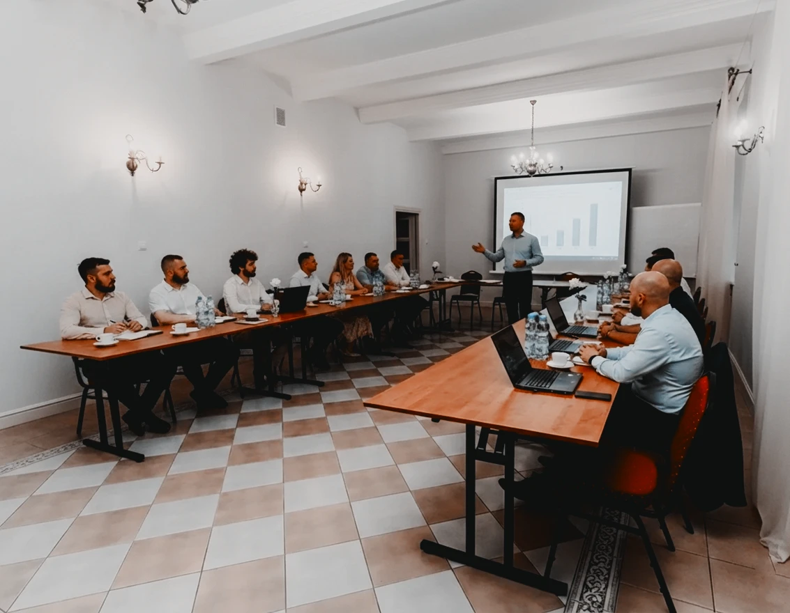 Szkolenia i spotkania firmowe | Dwór w Rylsku Dużym